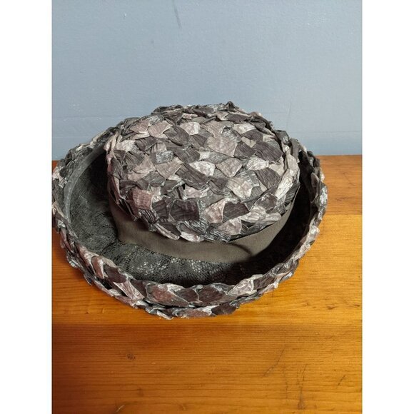 La Rose Hat Gray - Picture 6 of 7